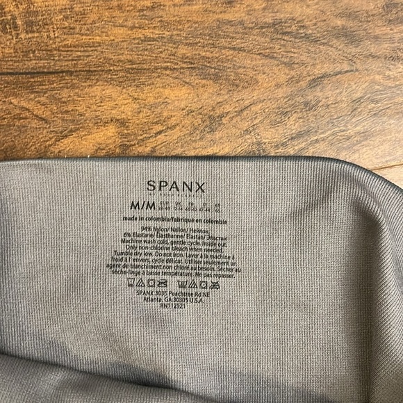 SPANX Camo Leggings, Sz. M. - Picture 6 of 7